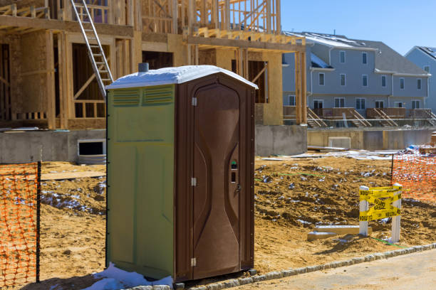 Best Construction site porta potty rental  in Woodville, FL